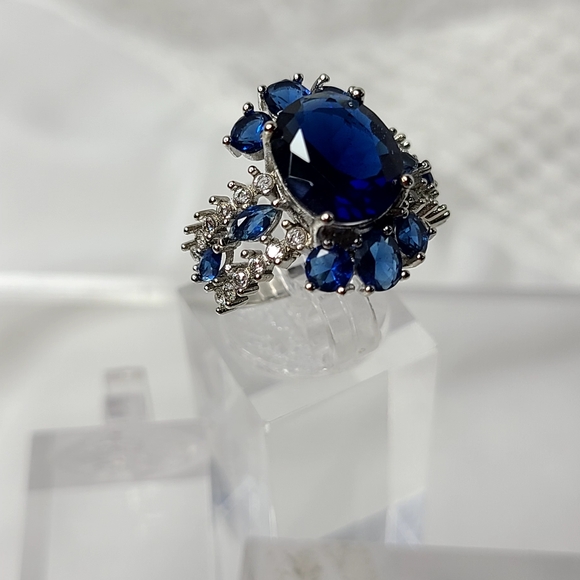 Blue Sapphire Statement Ring - Picture 3 of 10